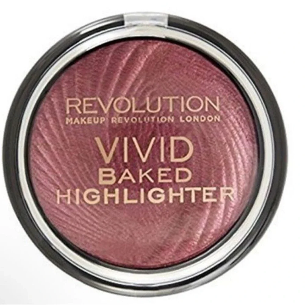 Bundle 2 Revolution Vivid Baked Highlighter Rose Gold Lights & Contour Stick